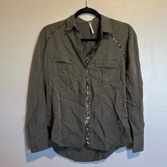 FREE PEOPLE Army Green Button Down Shirt - Picture 1 of 10